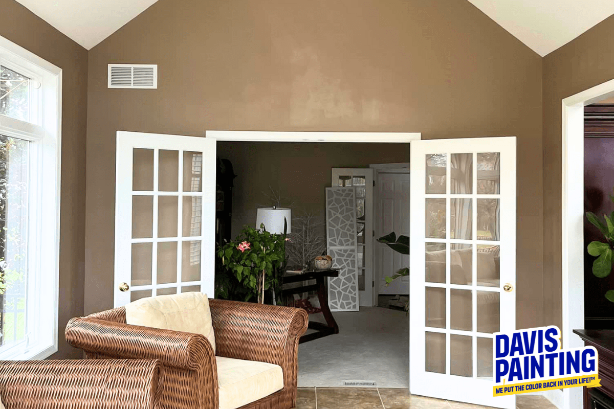 Earth-Toned Sun Room